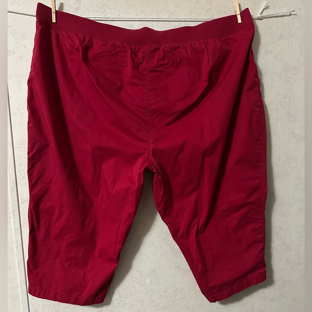 Catherines Red Cotton Blend Capris